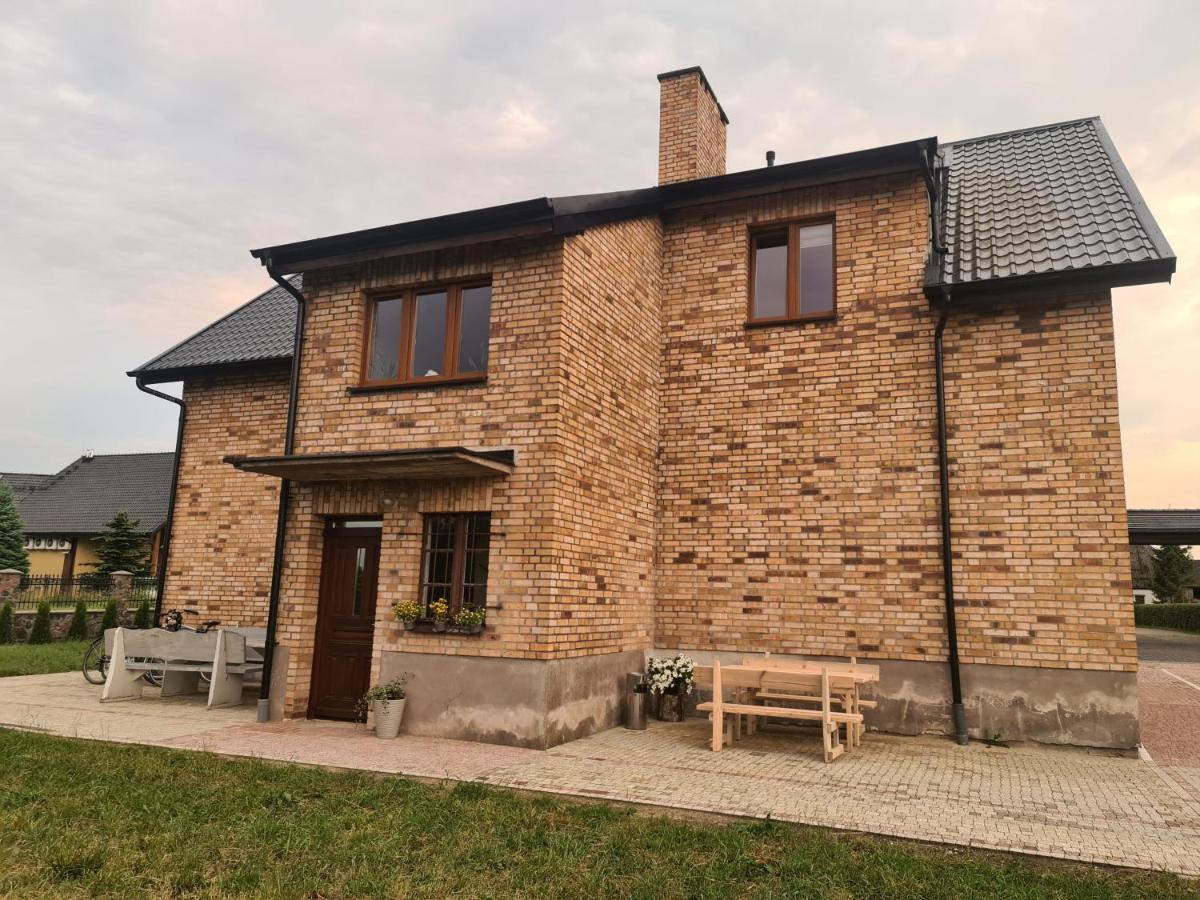 Pokoje Goscinne Wierzchucino Exterior foto